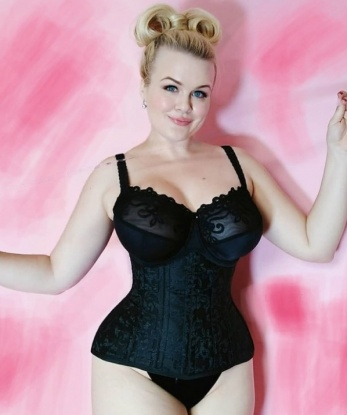 Диана, 19 лет, 3 размер груди